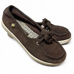 Brown Roxy slip-on loafers with iconic heart charm  logo